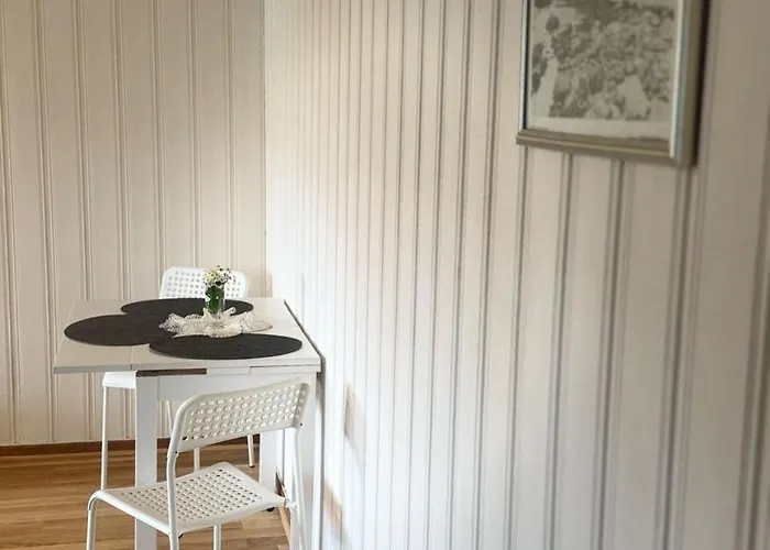 Separate Floor In A Private House With A Private Entrance Egersund
